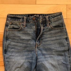 hollister mom jeans